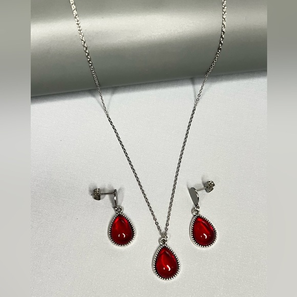 Bohemian Edgy Red Teardrop Necklace set with Earrings - Trendy Edgy Jewelry Set - Picture 5 of 17